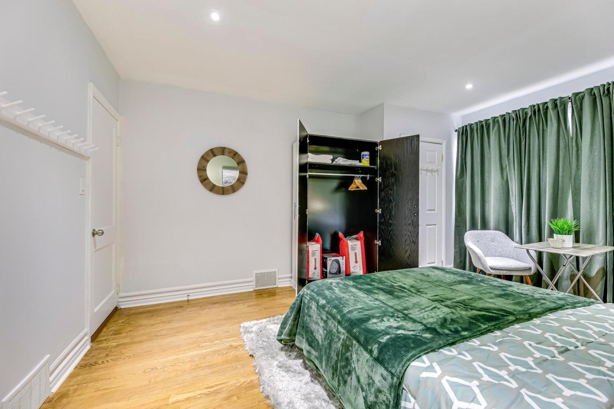 Tranquil Oasis In Lakeview Mississauga Bagian luar foto